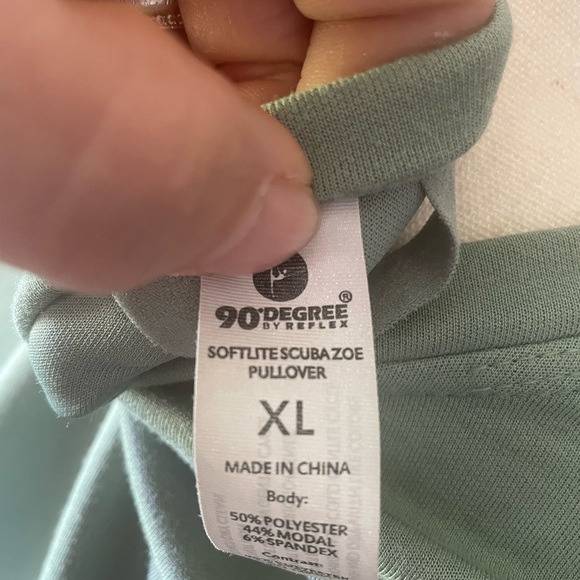 90 DeGree Athletic Leisure Long sleeve shirt with peekaboo front size XL - Picture 6 of 6